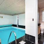4 Star In Allingabro Vakantiehuis Nørager