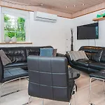 Vakantiehuis 4 Star In Allingabro *