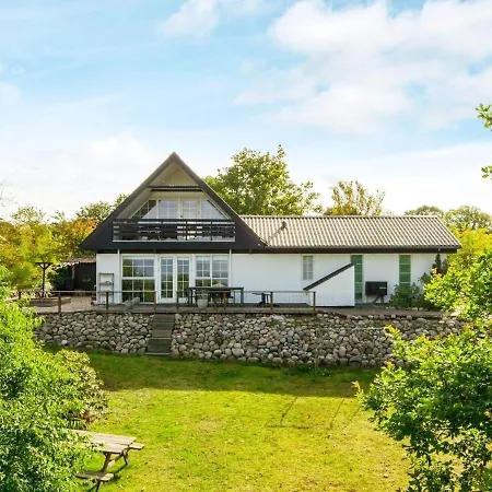 10 Person In Alling Bro Holiday home Norager